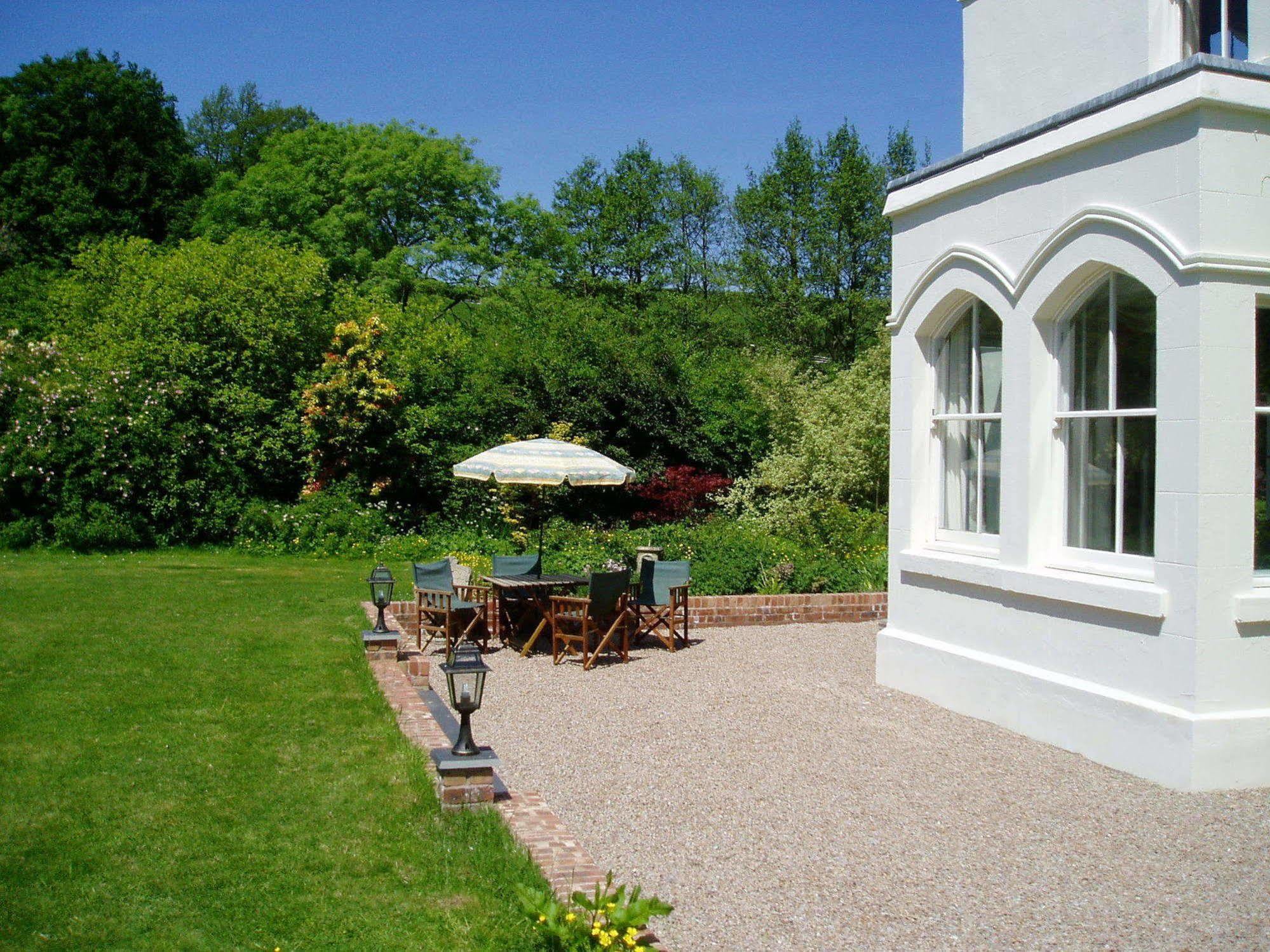 The Forest Country House B&B Newtown  Bagian luar foto